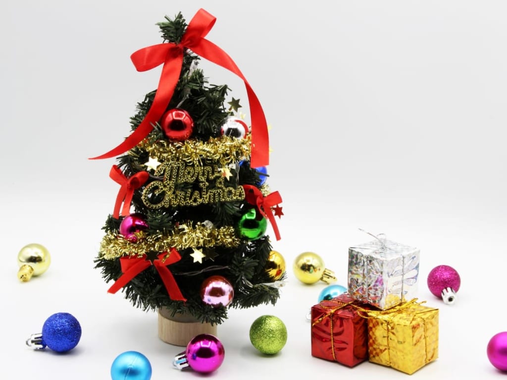 クリスマスツリー　イメージ