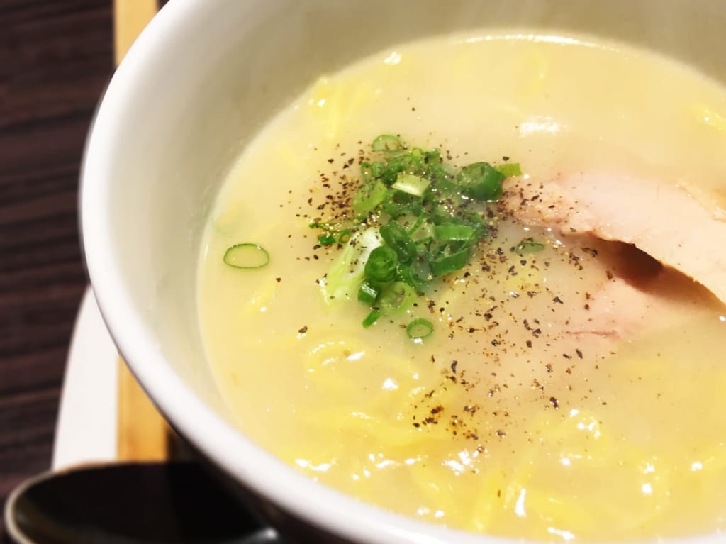 鶏白湯ラーメン　イメージ